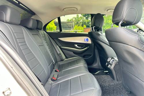 2018 Mercedes Benz E-Class Saloon E200 2.0 Terpakai